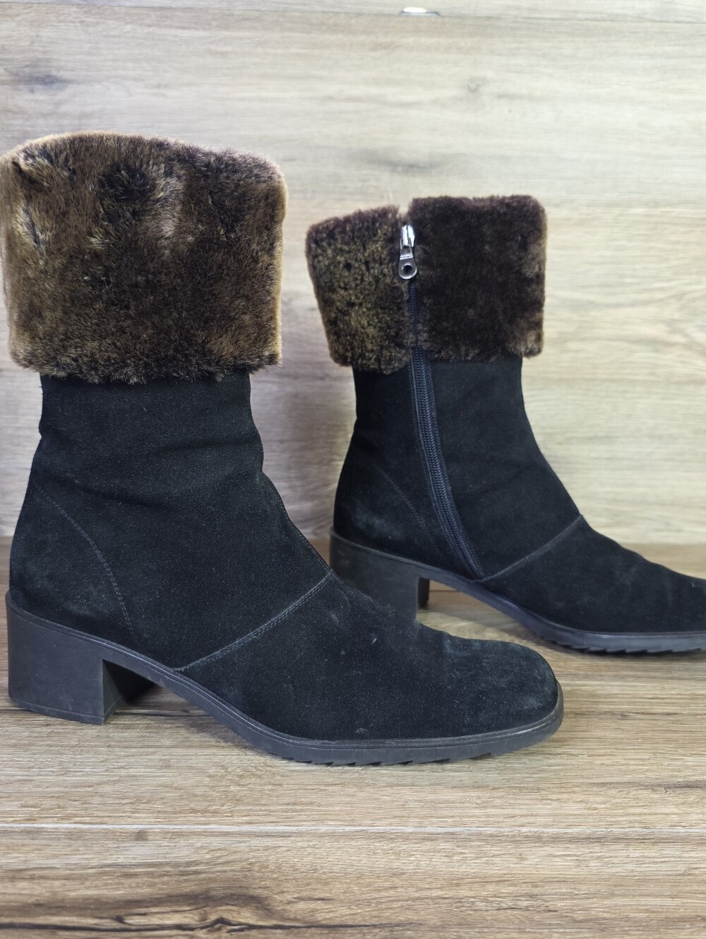 Salvatore Ferragamo Black Suede & Faux Fur Ankle Boots Sz 10 Italy Designer